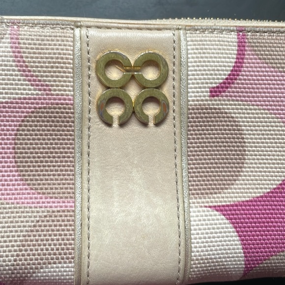 Coach Wallet - Picture 4 of 6